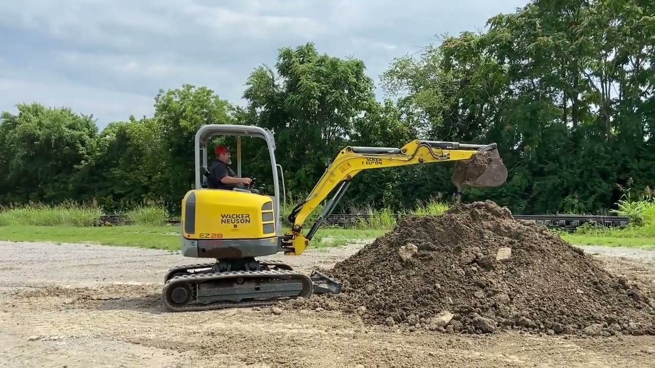 2017 WACKER NEUSON EZ28 For Sale