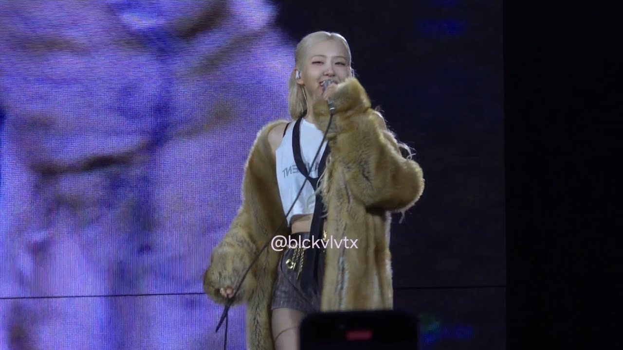 250803 BLACKPINK Deadline in Paris day 2 Rosé solo (two years + toxic till the end + APT) 4k fancam