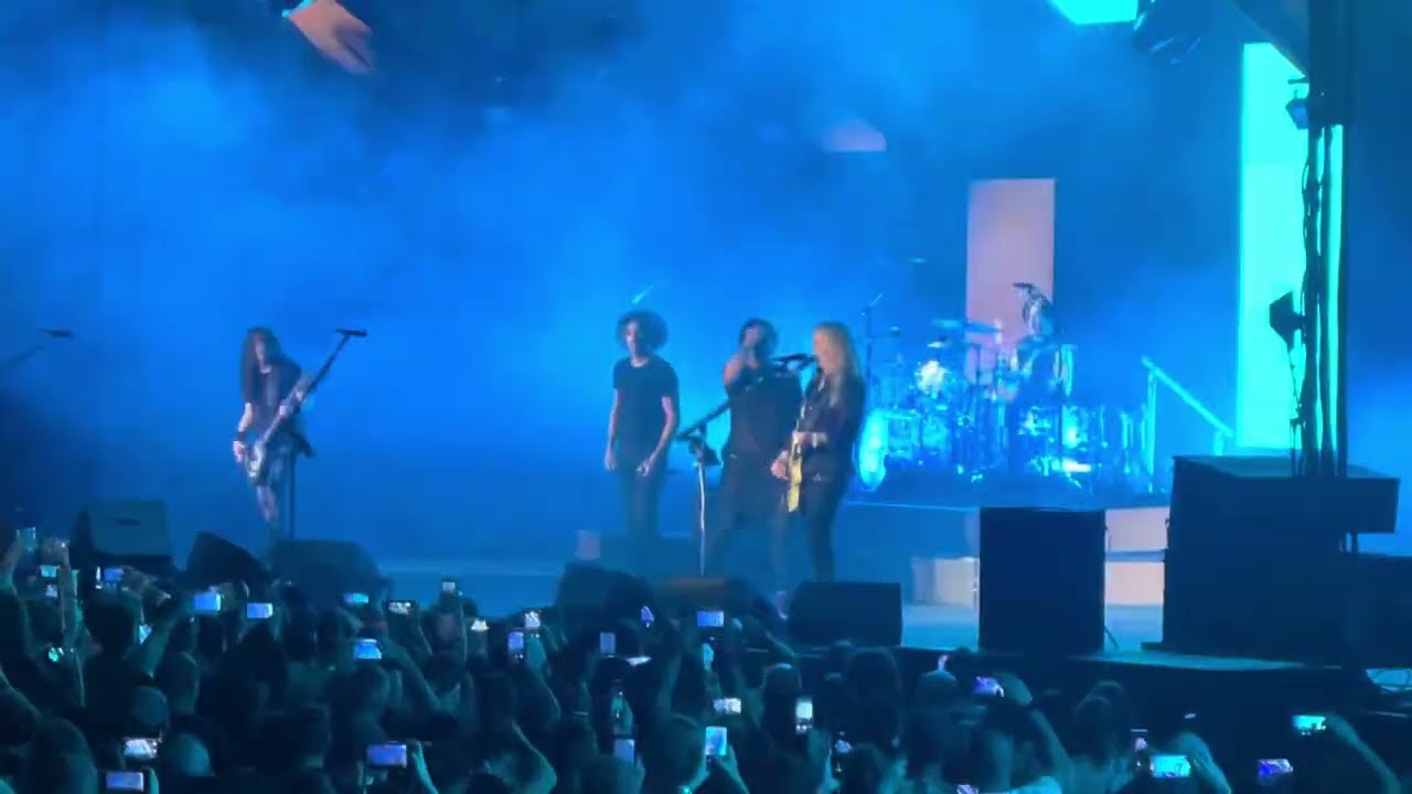 Alice In Chains - Man In The Box LIVE with Gavin Rossdale of Bush 9/27/2022 Raleigh, NC
