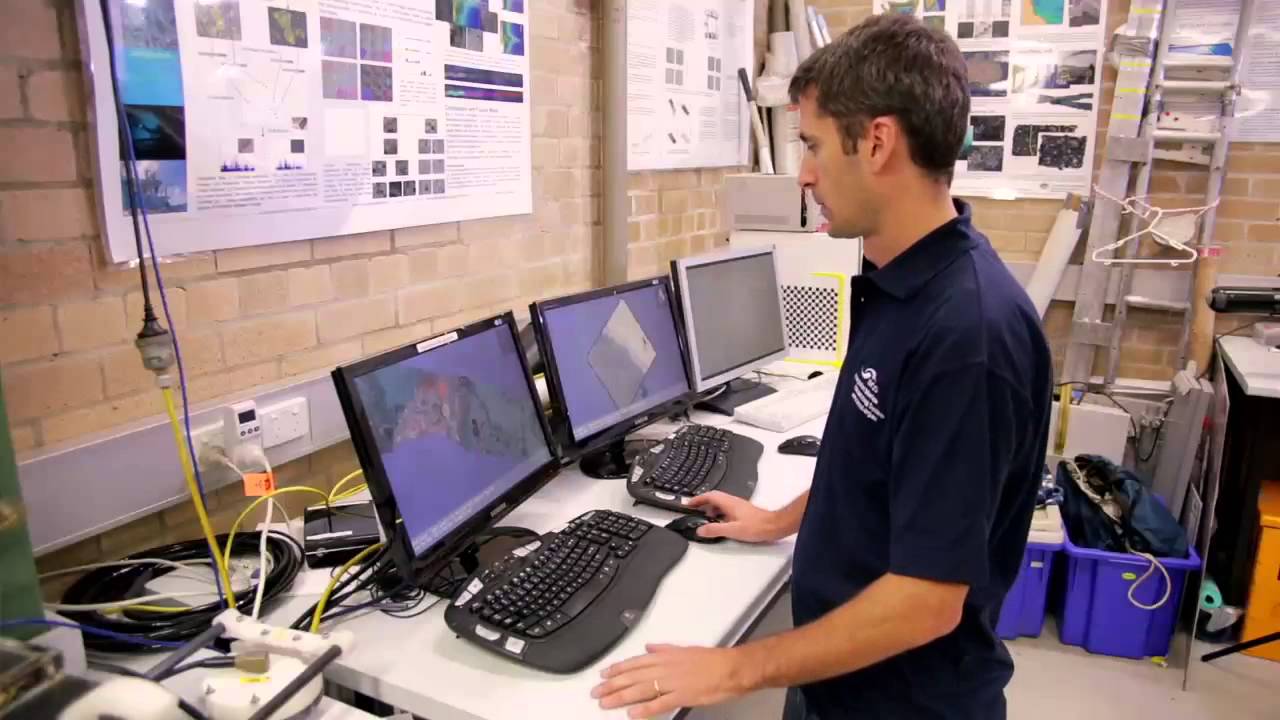 Introductory Video Autonomous Underwater vehicle