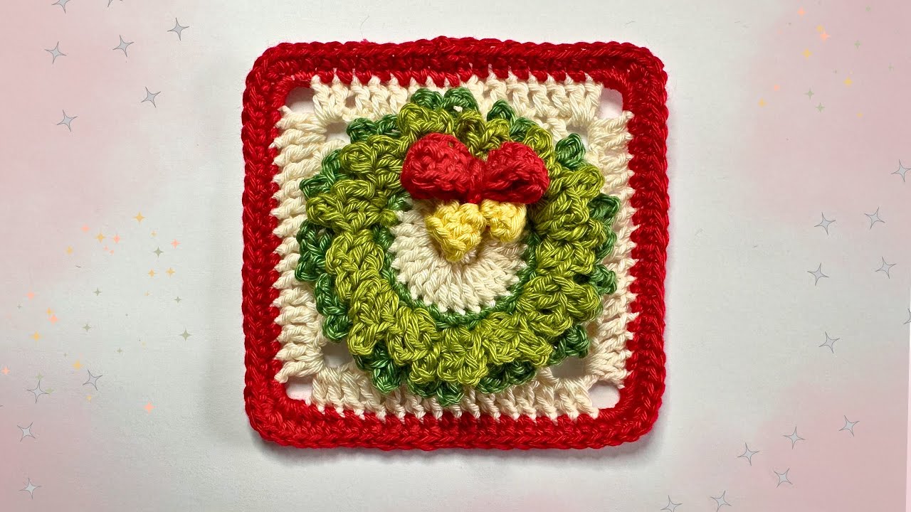 Crochet wreath granny square Christmas 3d pattern #christmasdecor