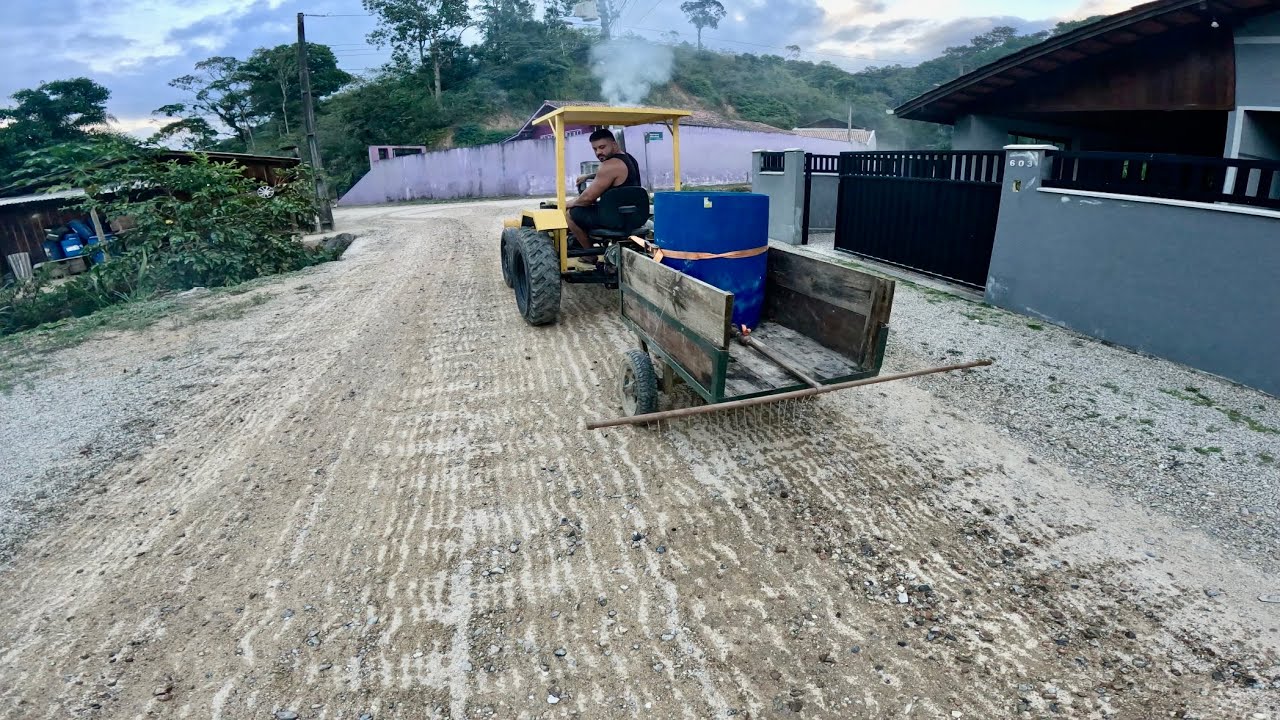 USEI A CARRETA TANQUE PARA MOLHAR A ESTRADA PELA PRIMEIRA VEZ. Thiago velho