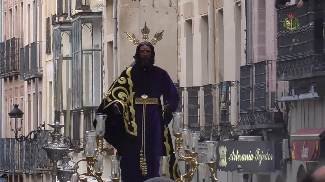 TRASLADO JESÚS DE LA SALUD VIACRUCIS DE LAS COFRADIAS  Calle Reyes Católicos 2