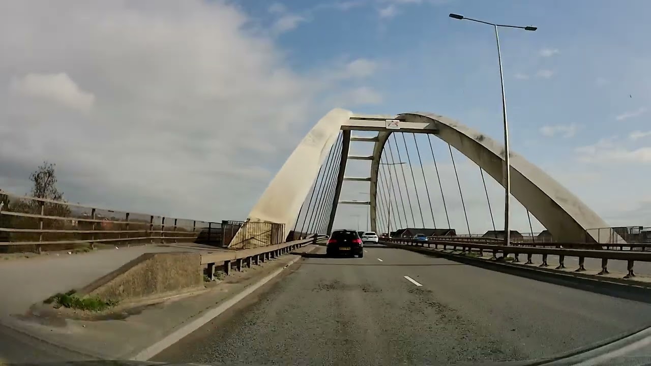 Dash Cam Drive Through Newport City Centre to Newport Retail Park  Real‑Time February 2026 Journey