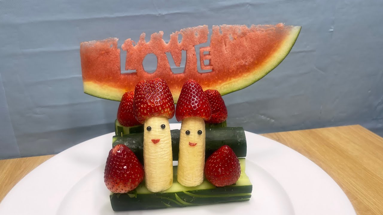 The art of fruit carving: Watermelons and strawberries transformed into masterpieces | Trimming