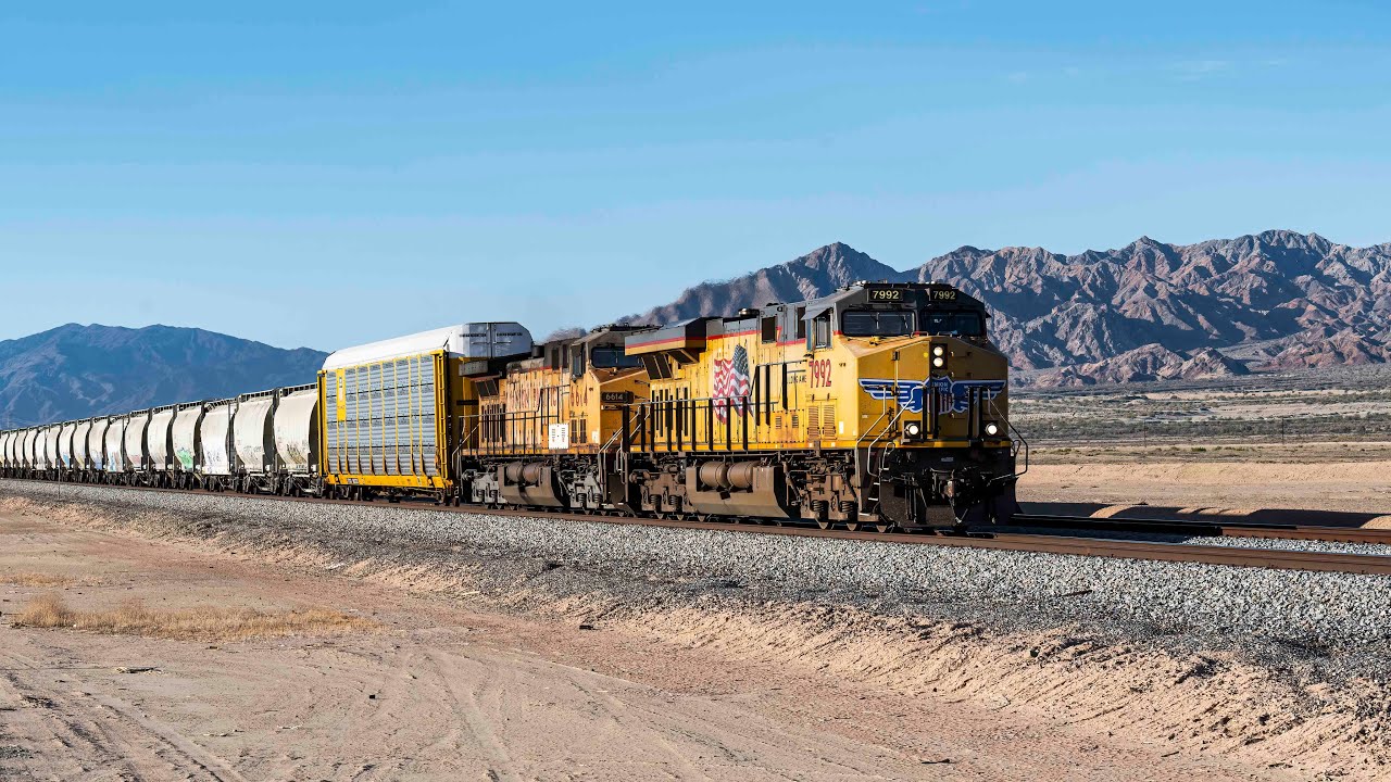 Union Pacific Railfanning on the Yuma Sub in 2022