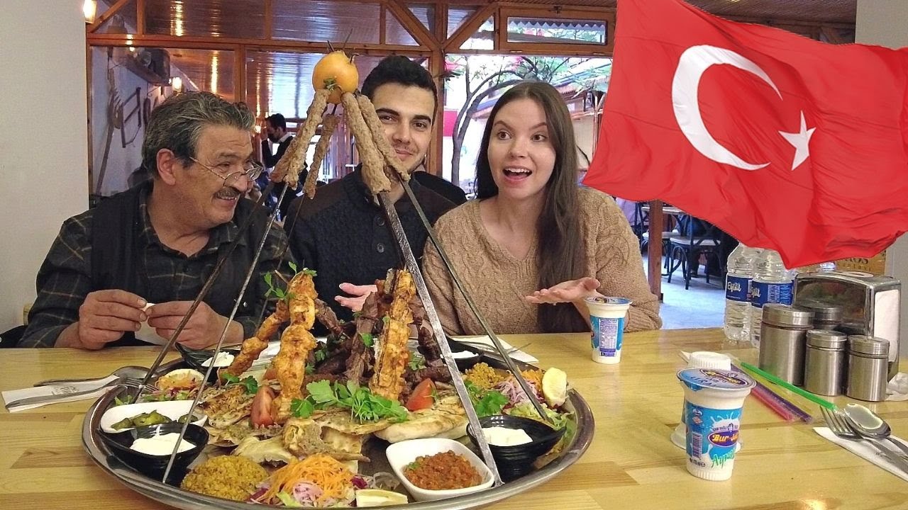 Najlepsze TURECKIE jedzenie w BURDUR! 🇹🇷 Rodzinna kolacja w TOROS Lokantası | Kawa po turecku