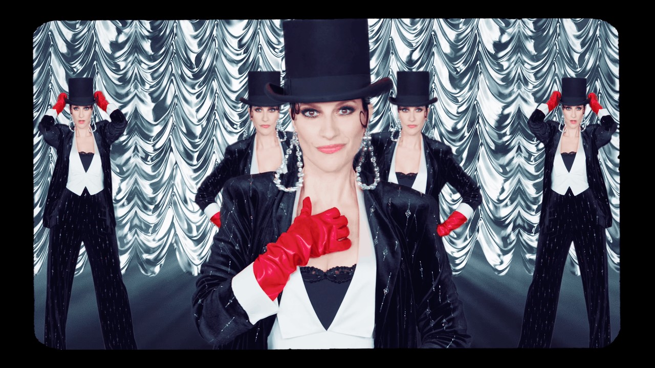 Laura Pausini - ¿PORQUÉ TE VAS? (Official Video)