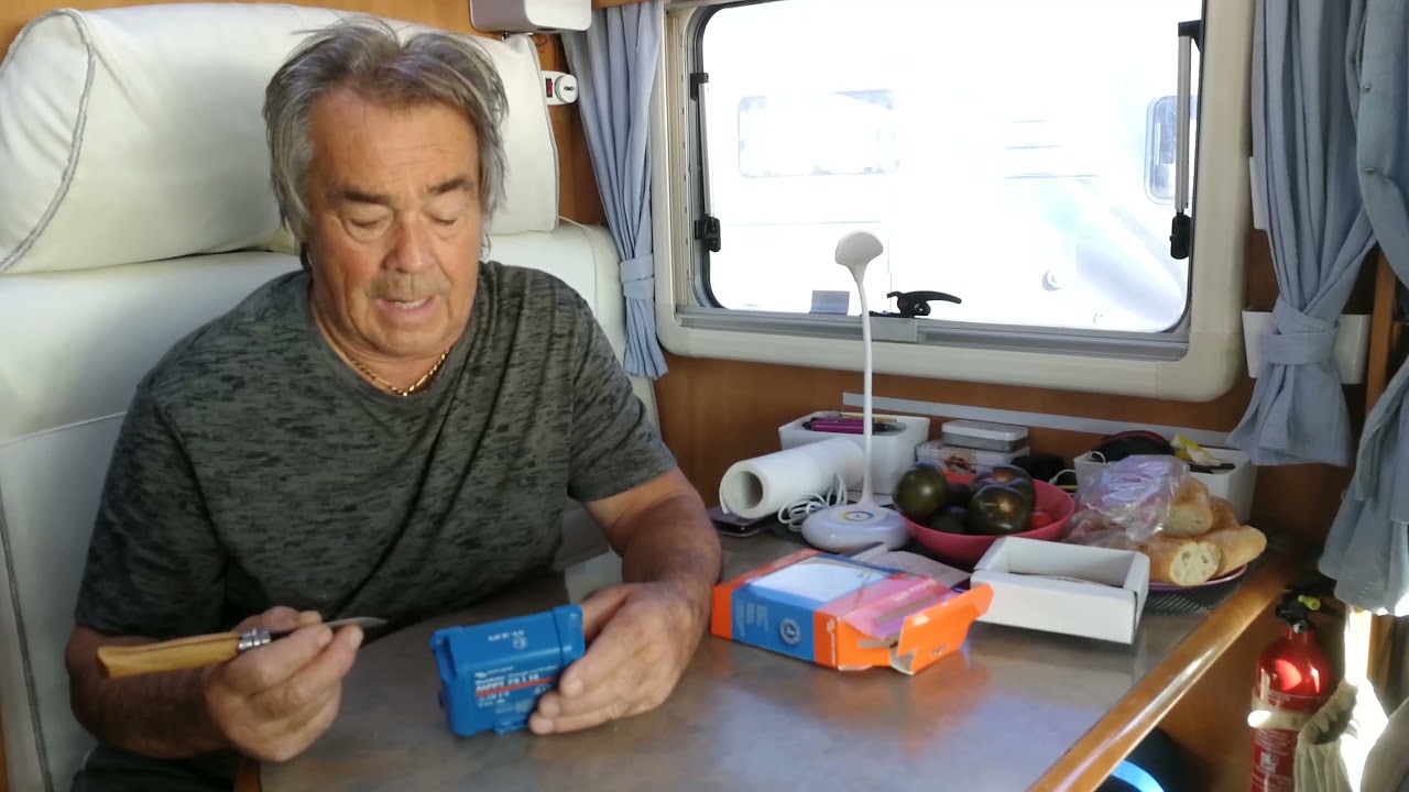 D&eacute;pannage &eacute;lectricit&eacute; camping car et fourgon am&eacute;nag&eacute;, charge batterie, r&eacute;gulateur, panneaux solaires