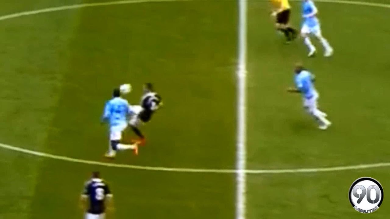 Double sombrero Morgan Schneiderlin sur Fernandinho et Yaya Tour&eacute; - Manchester City vs Southampton