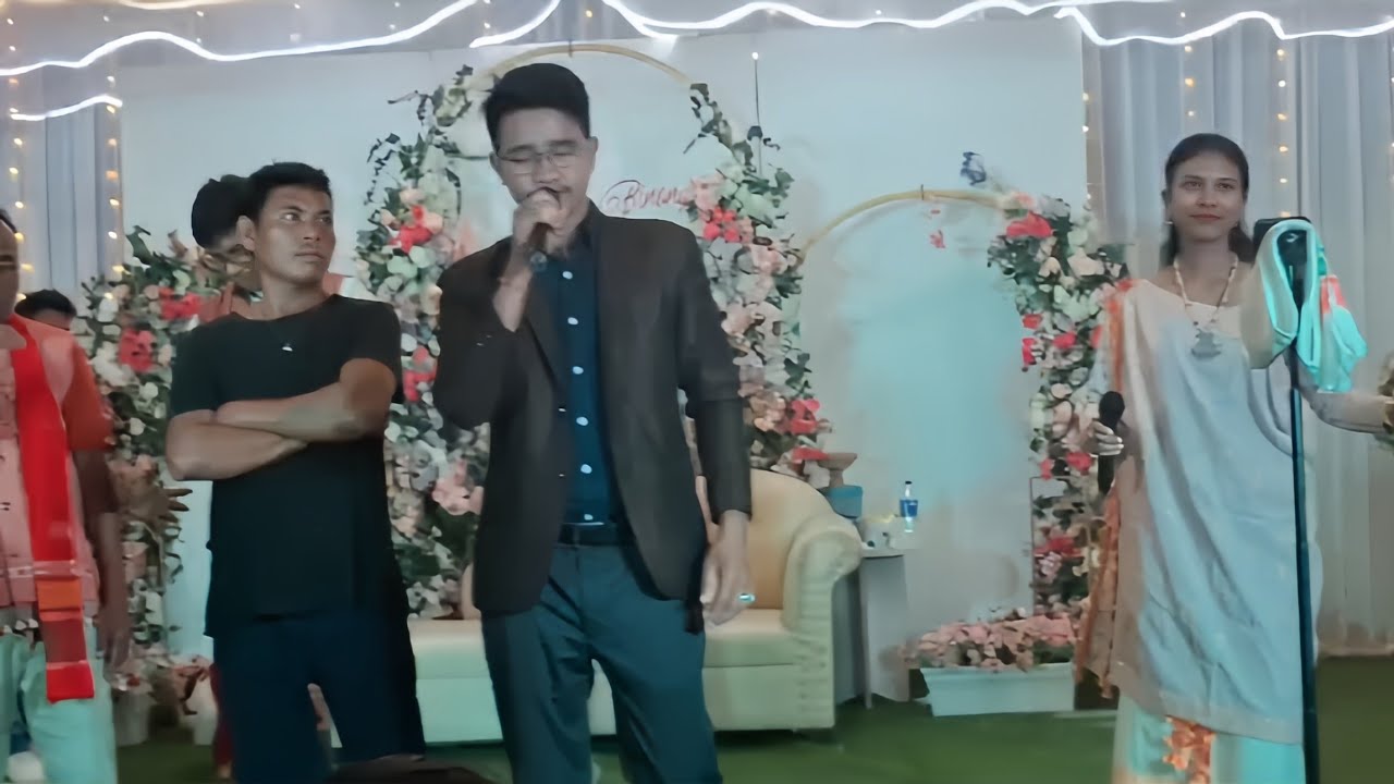 Singing 🎶🎤 perform by karbi society 🎤🎧🥰😍❤️‍🩹💃💃🤗