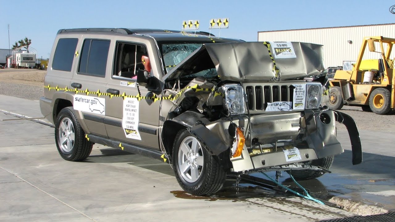 2006 Jeep Commander 35 MPH NHTSA Frontal Crash Test 