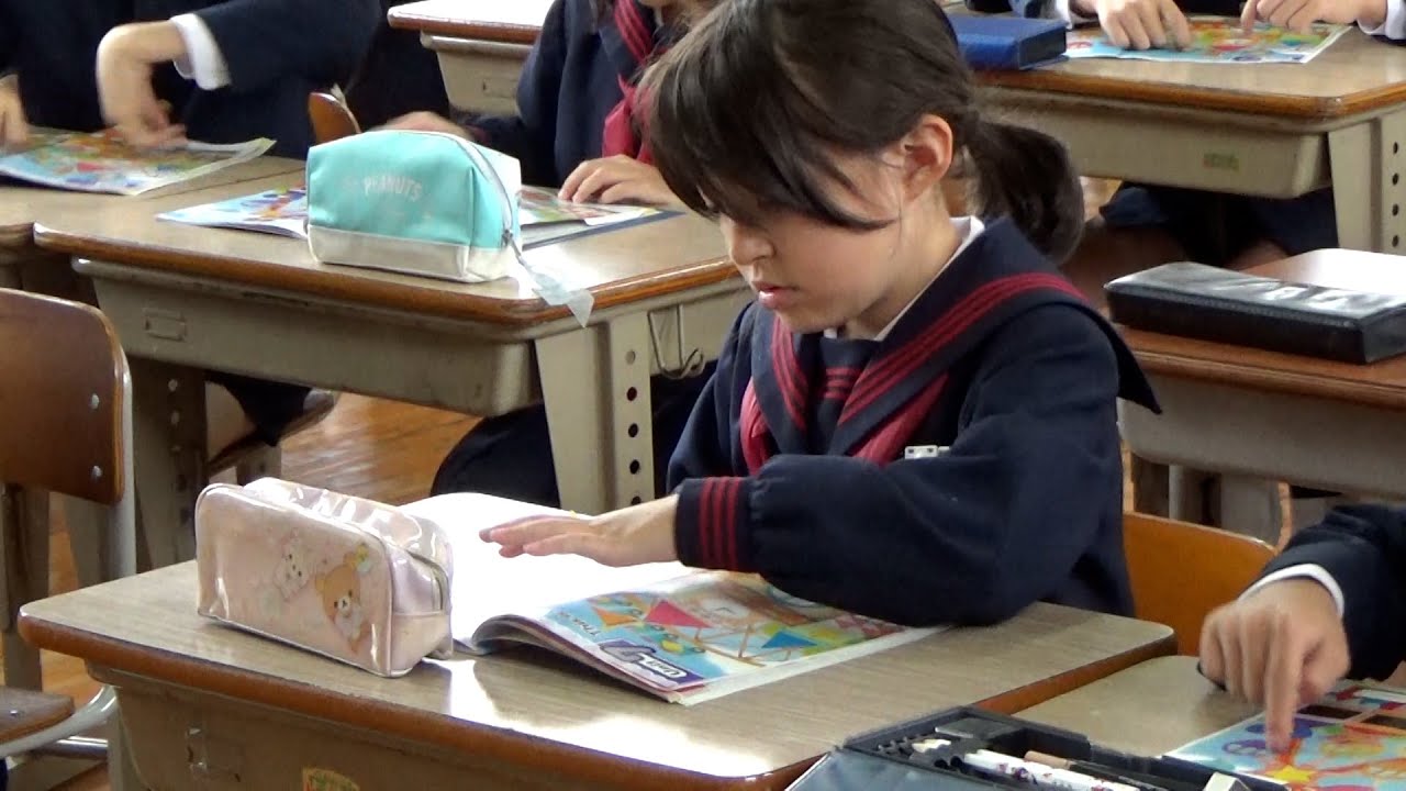 どう教える？小学校英語11Let's Try1（小3）Unit7 This is for you 　4つの特色で授業力を高める 大分大学教育学部附属小学校