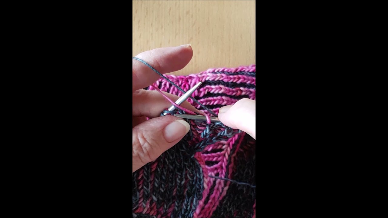 knit 2-colour Brioche in one-pass continental