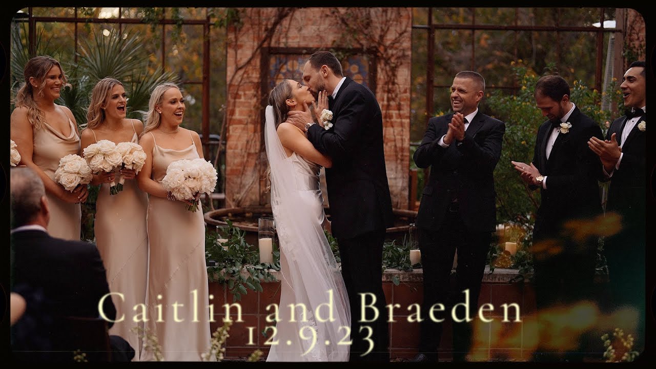 A Beautiful Winter Wedding at San Antonio’s Iconic Hotel Emma