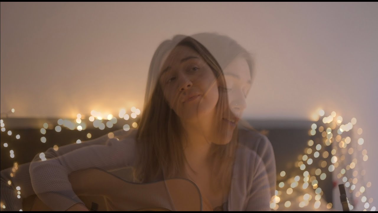 Daphne August - Sue me (Official Music Video)
