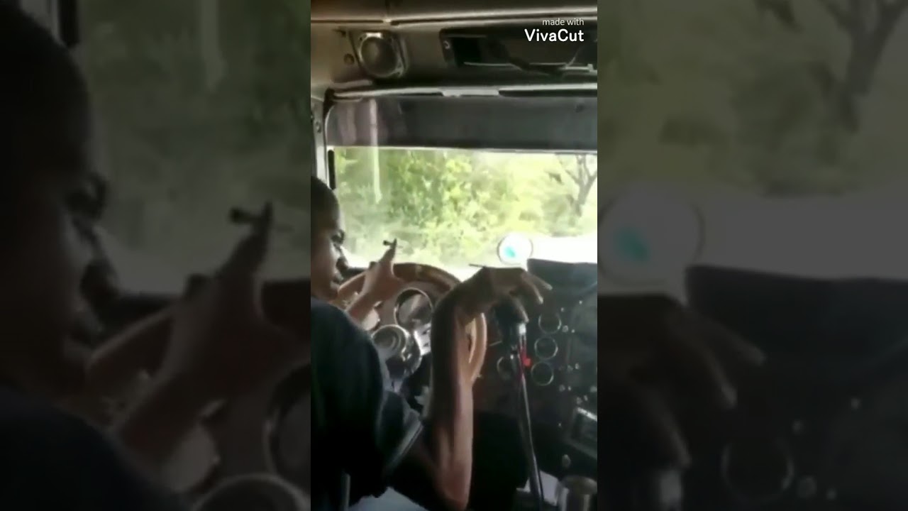 JAMAICAN🇯🇲🇯🇲 TRUCKERS bad boy Jay at them again power by the N14 Cummins