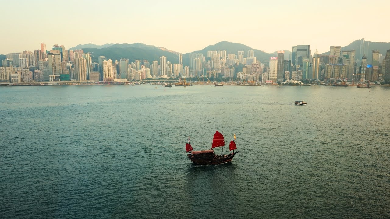 Kowloon Shangri-La Hong Kong luxurious Harbour View room tour
