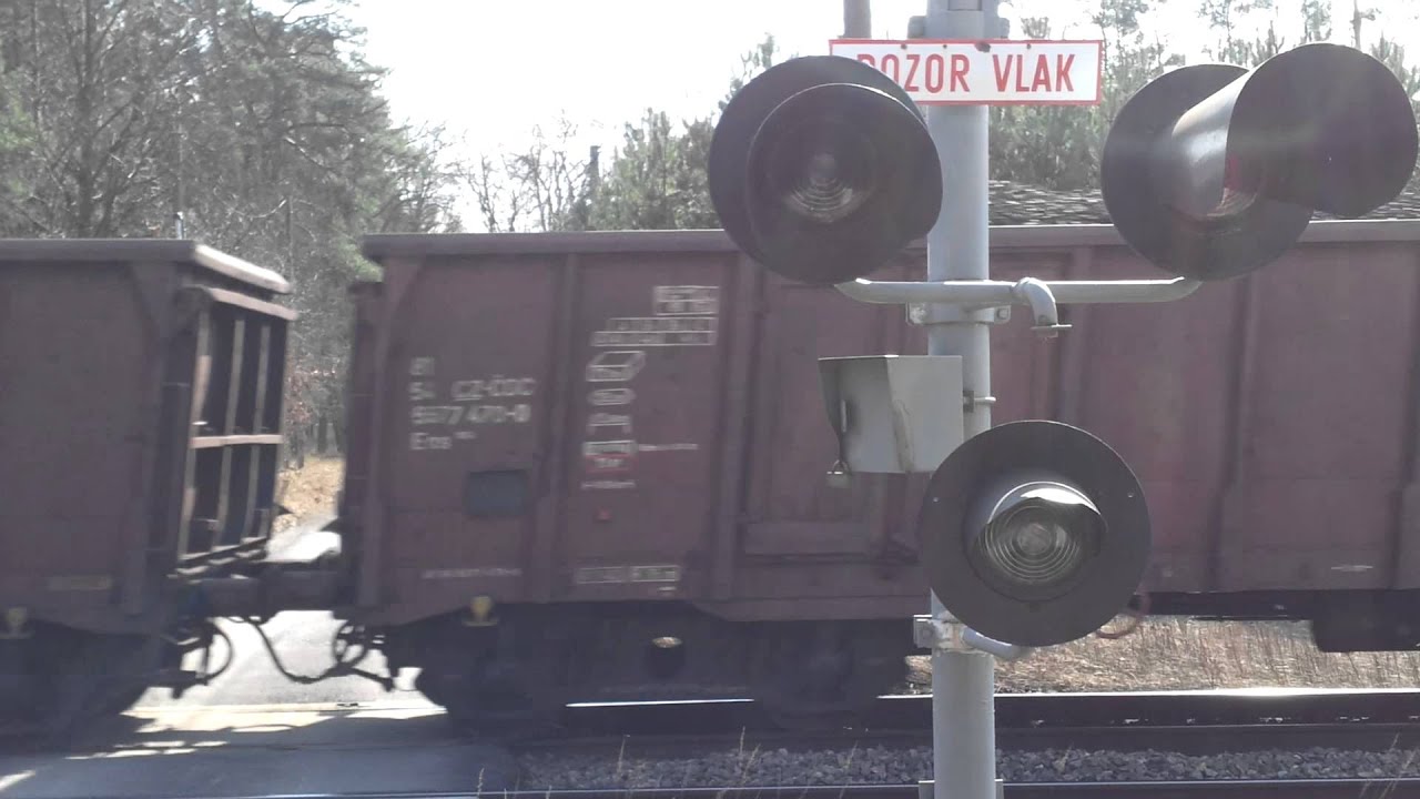 Železniční přejezd P2778 Otradovice (Nákladní vlak)