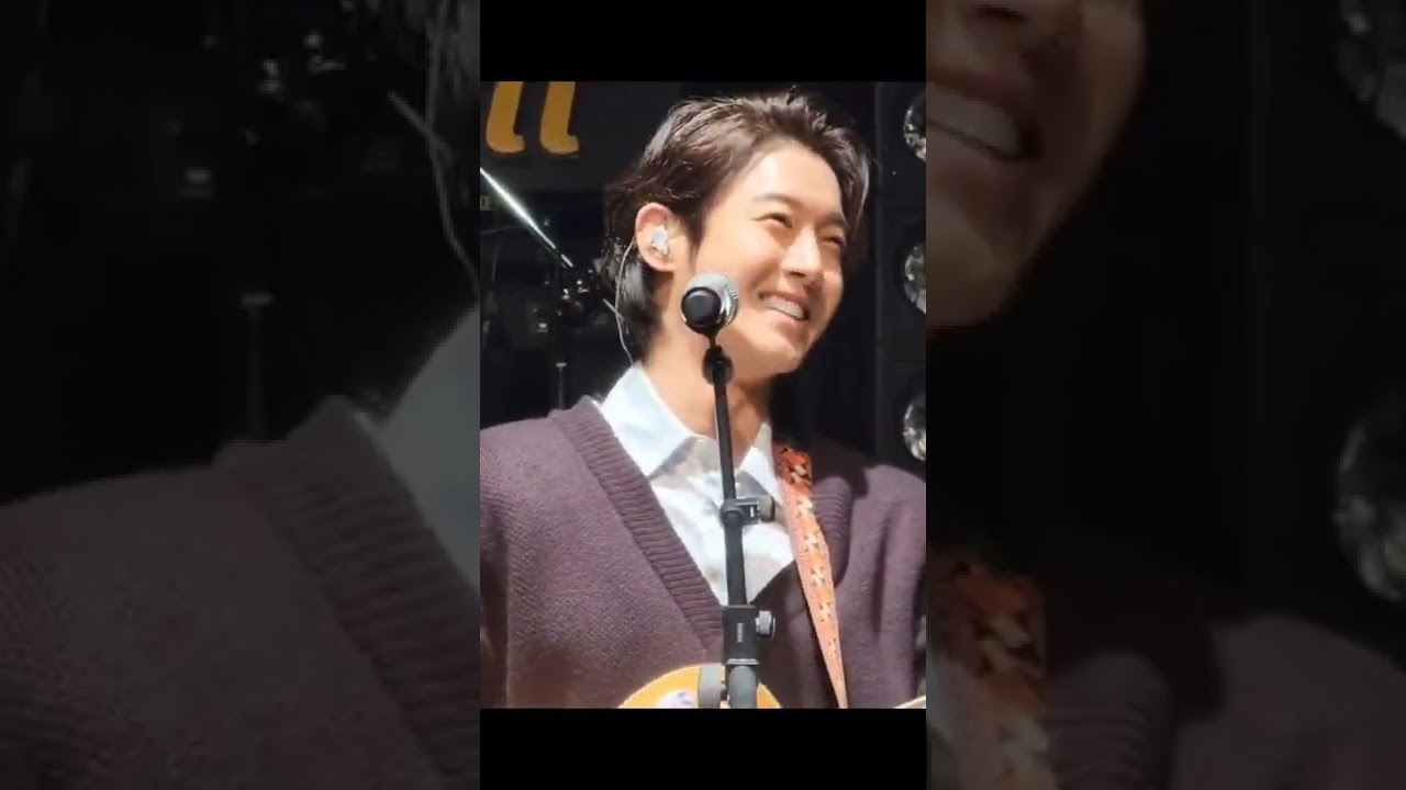KIM HYUN JOONG canta en el concierto de Julia Dream como invitado