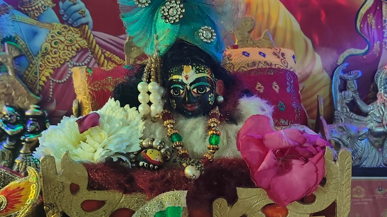 श्यामा प्यारी कुंज बिहारी