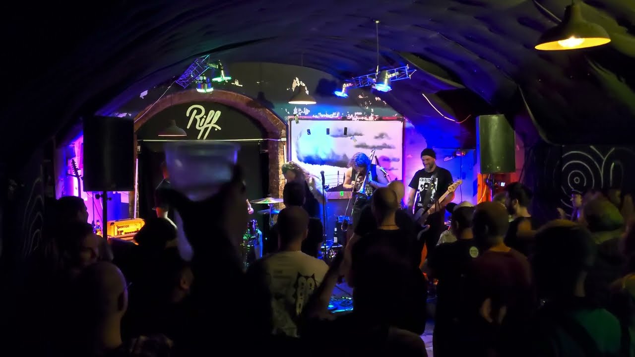 ¡Pendejo! - Tu Hermana (Live At Riff Club, Budapest - 10th May 2025)