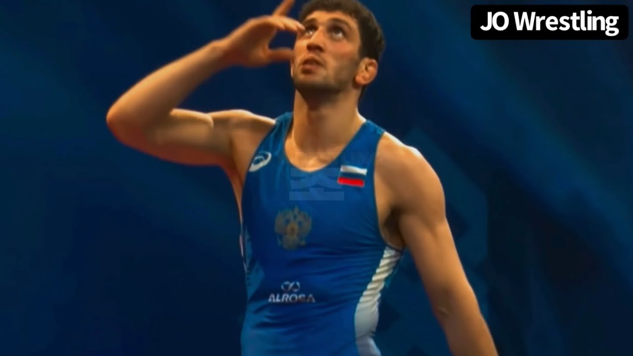 Technique Defined: Zaurbek Sidakov Split Step