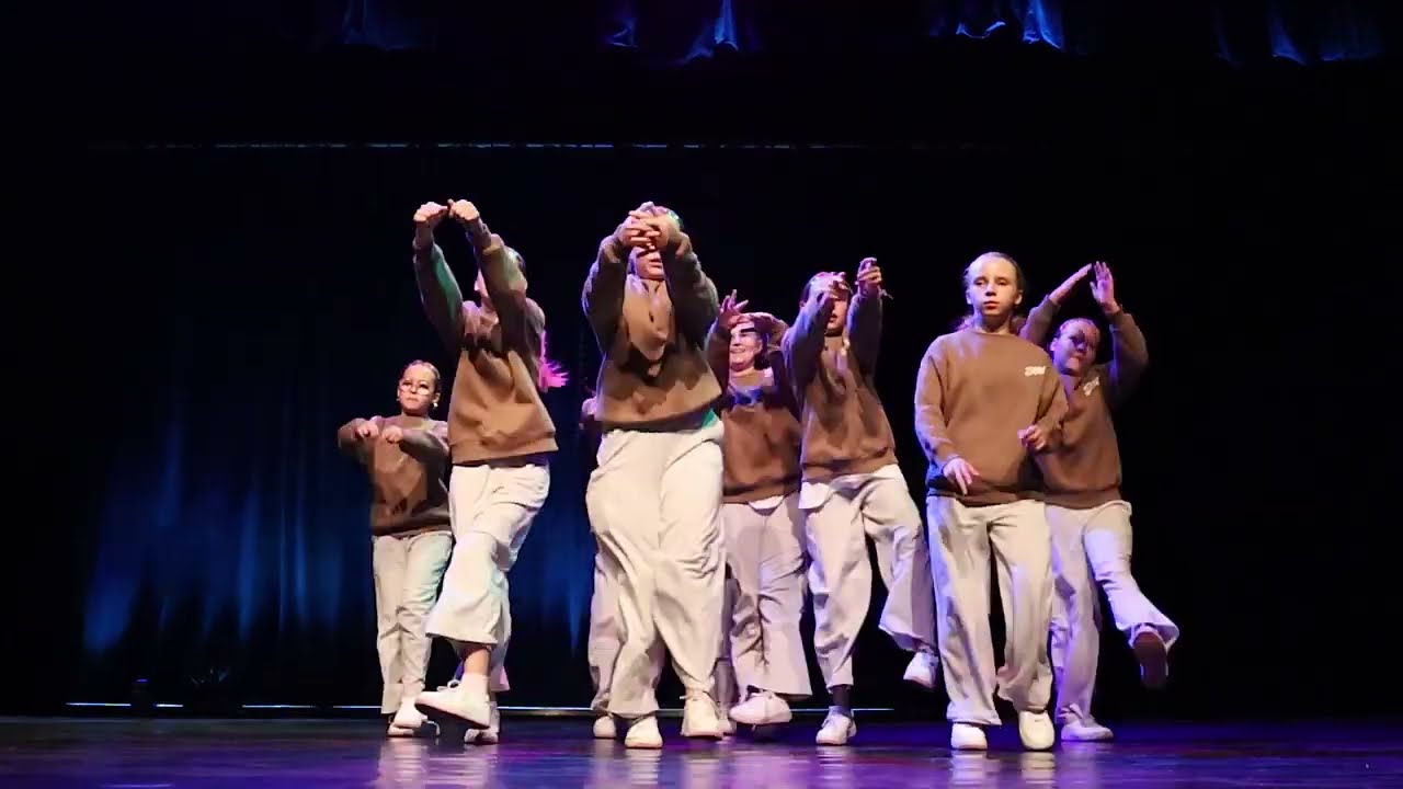 Grupa YOUNG BANDA | HIP HOP DANCE SHOW 2024 ⭐️ | Studio Tańca algoRYTM