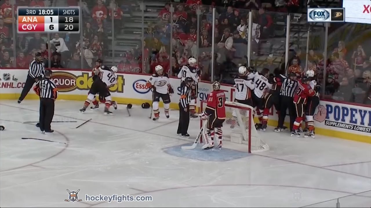 Jared Boll vs Deryk Engelland Dec 4, 2016