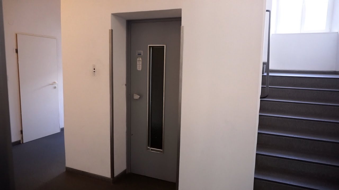 Original 1963 Freissler single-speed traction elevator @ Museumstraße 1, Innsbruck, Austria