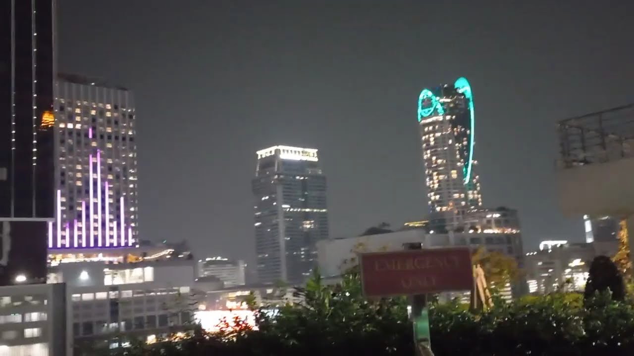 Berkeley Hotel Pratunam,Bangkok Thailand  at Night by the pool