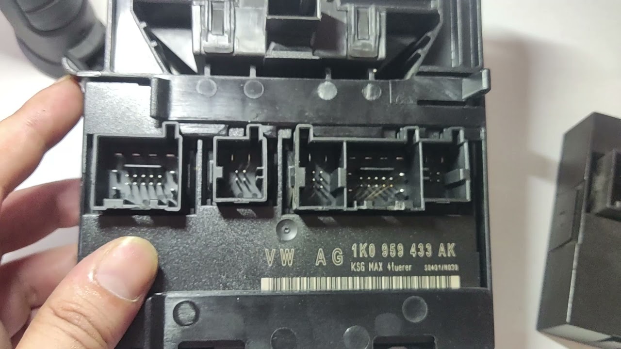 VW GOLF V CAMBIAR CENTRALITA CONFORT 14 A 19 BYTES