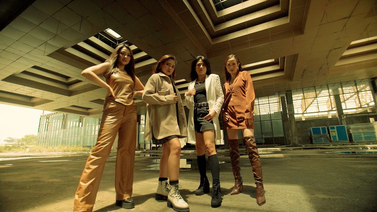 SUPER GIRLIES (Gliese) - 'IMYSB' M/V