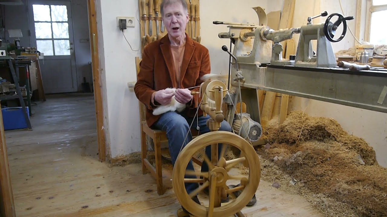 SPINNRAD - HENKYS,  das Spinnrad wird vorgestellt