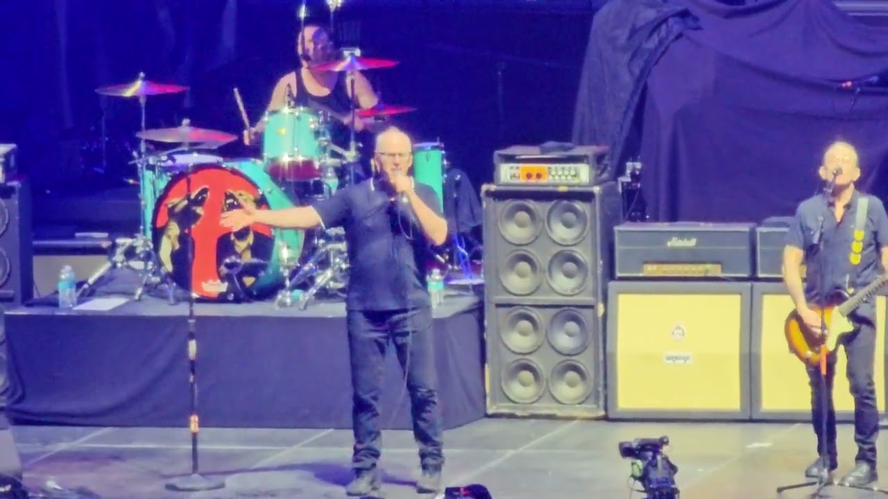 Bad Religion Night 1 of The Offspring “Supercharged Worldwide ’26 Tour” 🤘🔥