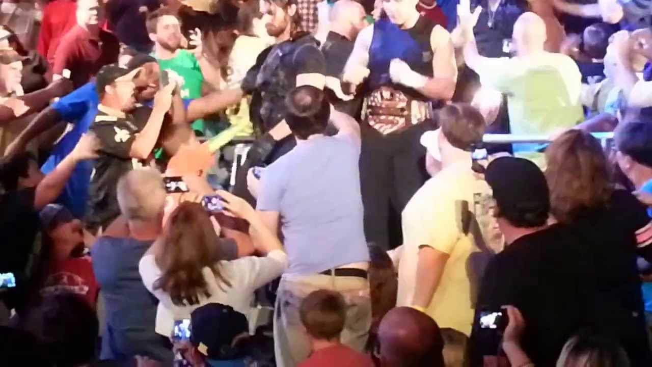 20130930 211610 the shield entrance