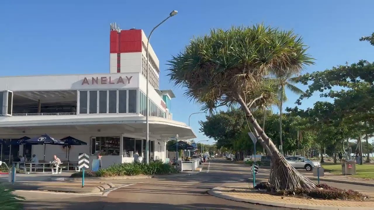 Driving the Townsville Strand | Exploring the Tropical Paradise of North Queensland | 4K UHD Footage