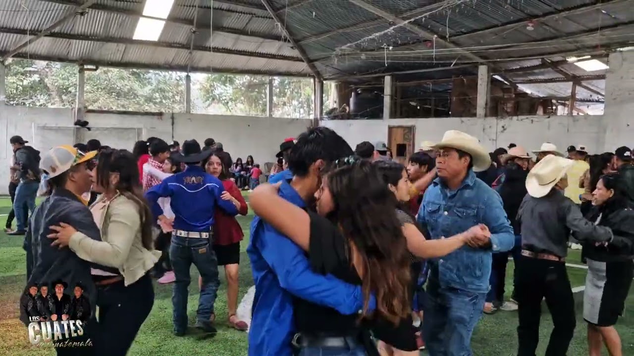 BAILES DE ORIENTE PARTE 3 BAILAZO EN LA CANCHA LA GUADALUPANA CON LOS CUATES DE GUATEMALA