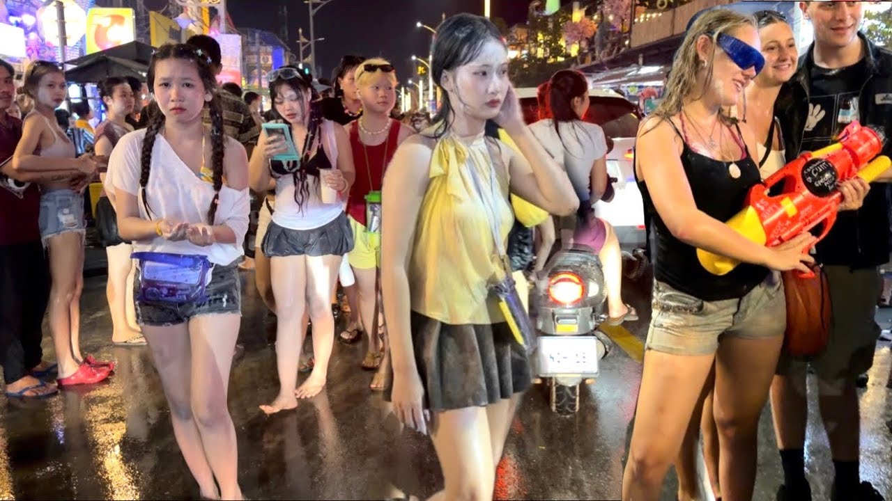 Very Happy Khmer New Year 2026 - Super Fun Play Powder & Water in Pub Street, Siem Reap 