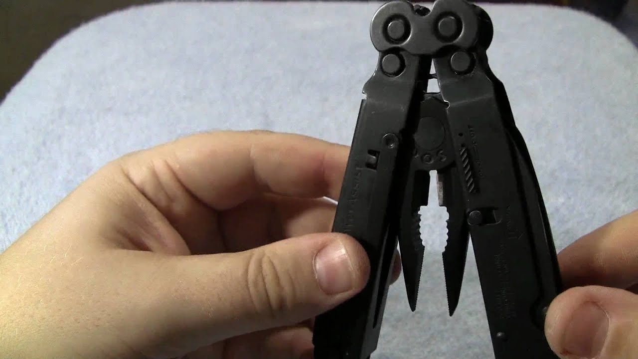 SOG Power Assist Multi-Tool