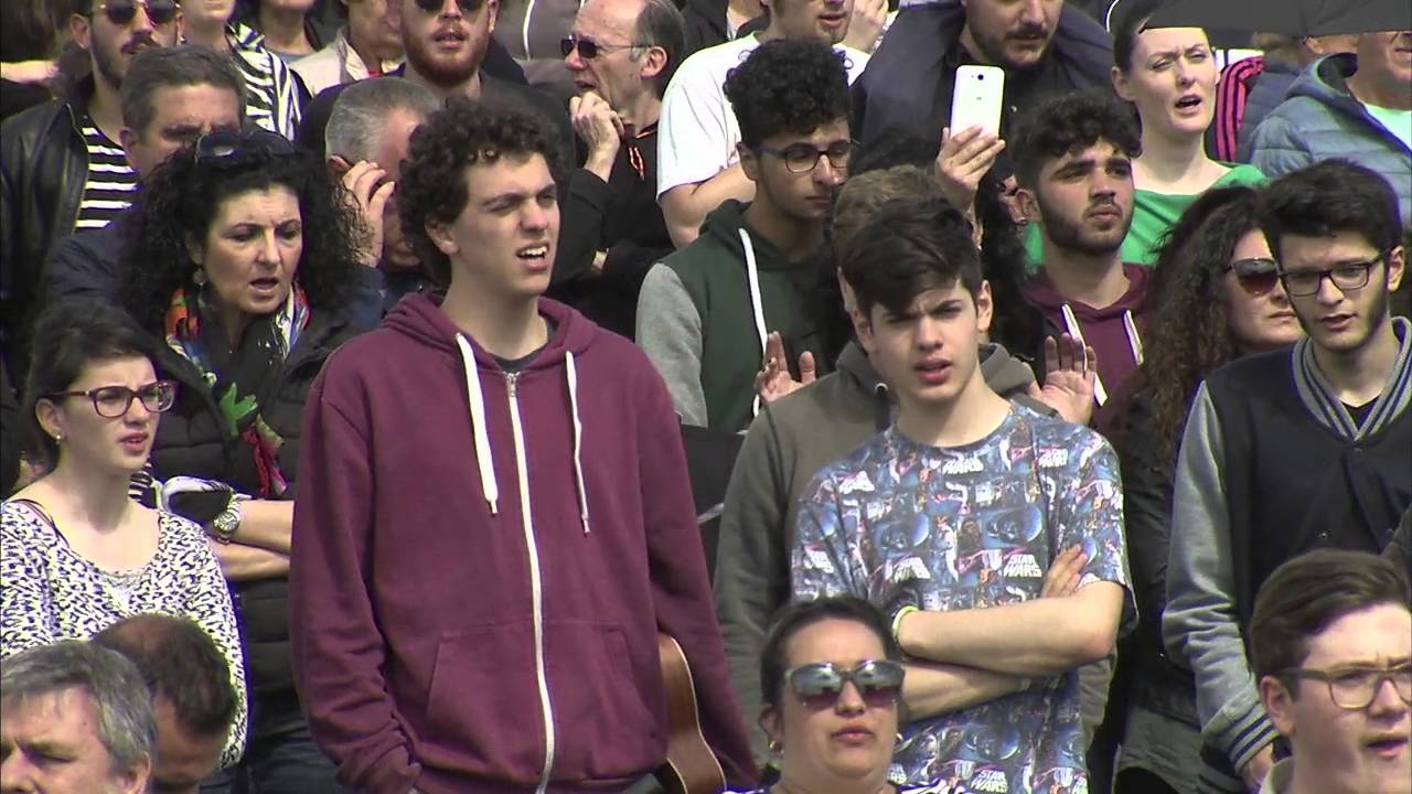 Incontro Vocazionale del Cammino Neocatecumenale al Santuario Divino Amore con Kiko 1 Maggio 2016
