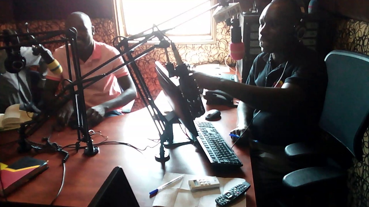 100.2 East fm - Face the nation with Dominic and the panelists
