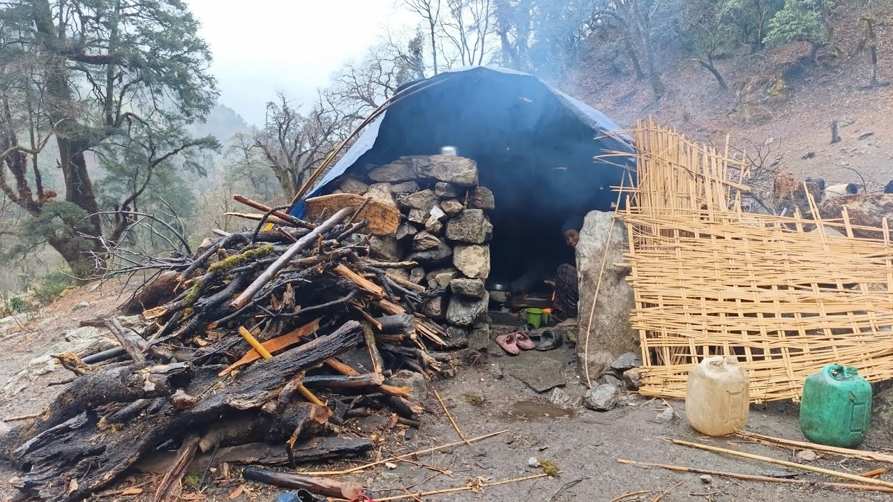 Best Life in A Himalayan Village During The Rainy Day | Very Relaxing || Village Documentary Video