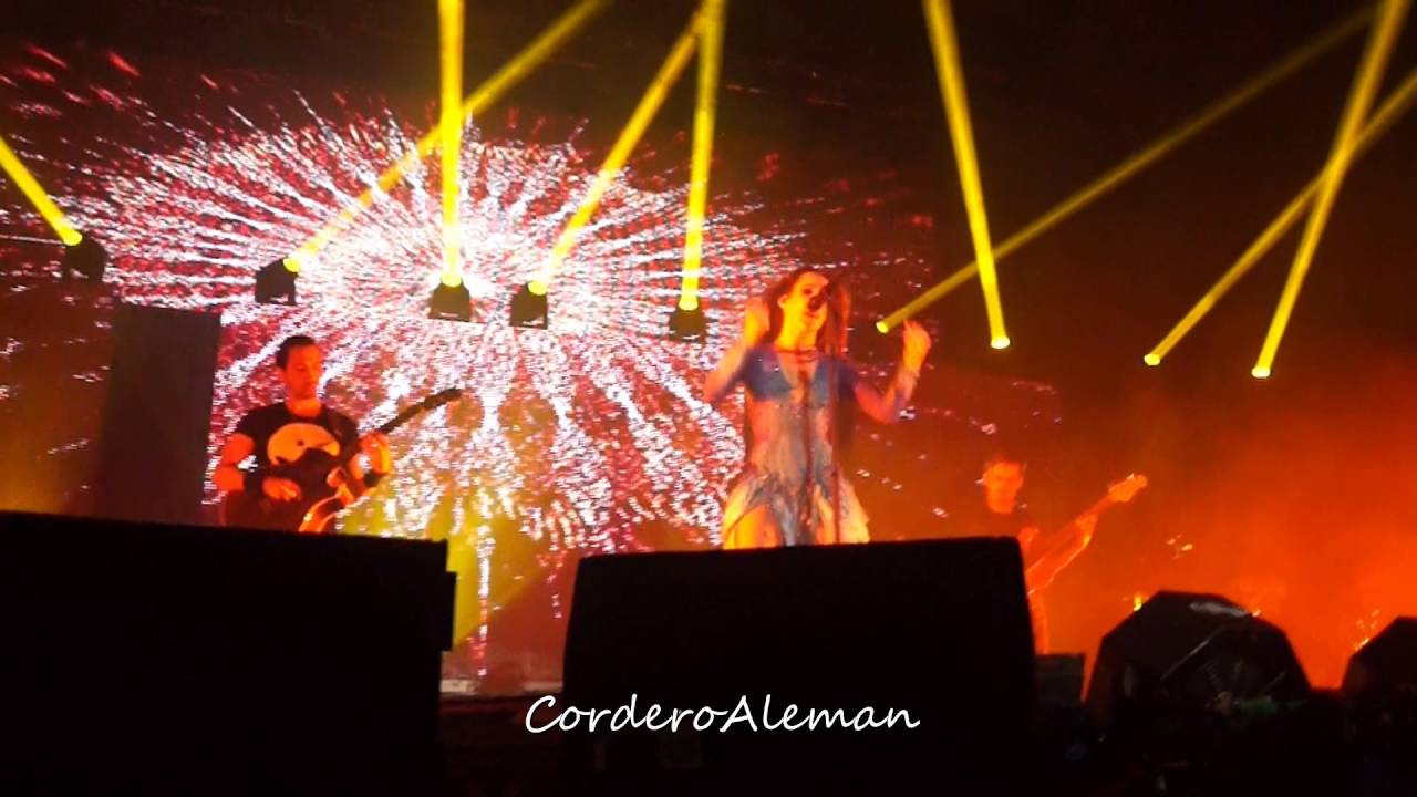 Malú - Rozando el cielo - Girona
