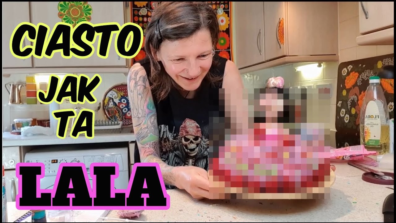 CIASTO OD PODSTAW - PIEKE I DEKORUJE LALKĘ BARBIE!