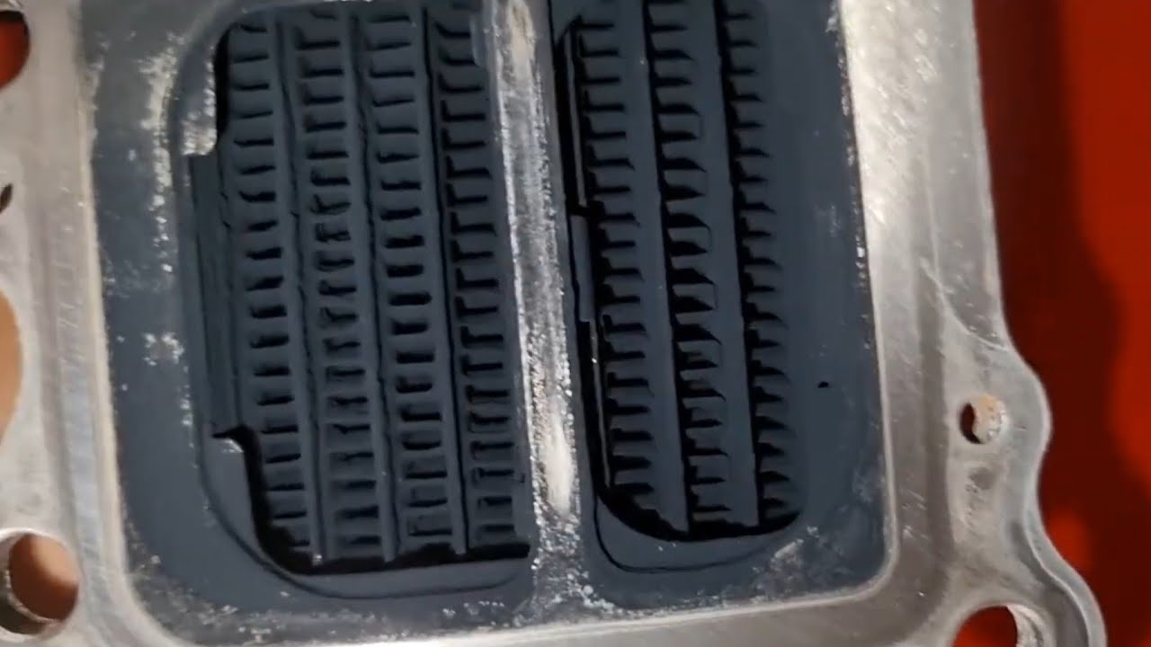 Clean EGR Valve of Toyota Innova 2019 2.8 || Intake Manifold || EGR Cooler @kolokoygarage