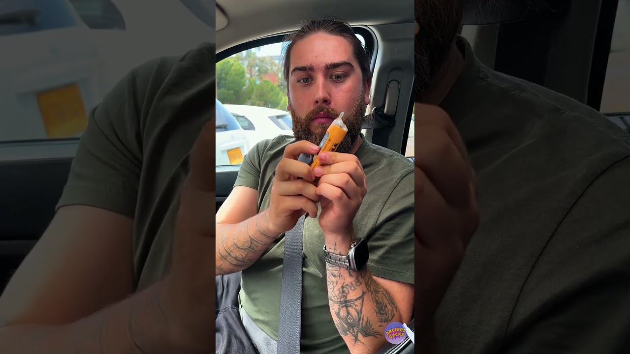 I Tested a Traffic Light Switcher 🚦😱 Does It Really Work? #GadgetTest #Hacks