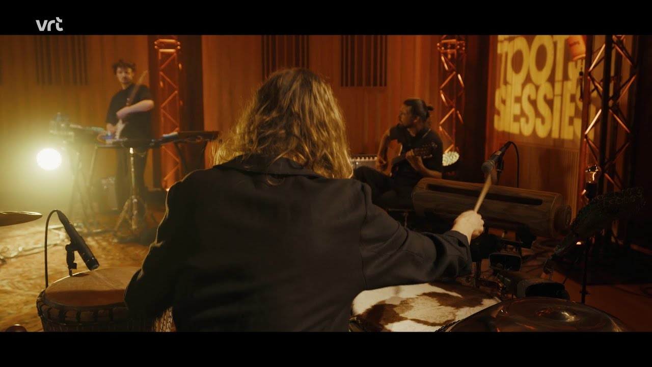 Ão ~ More ~ live at Toots Sessies, VRT1