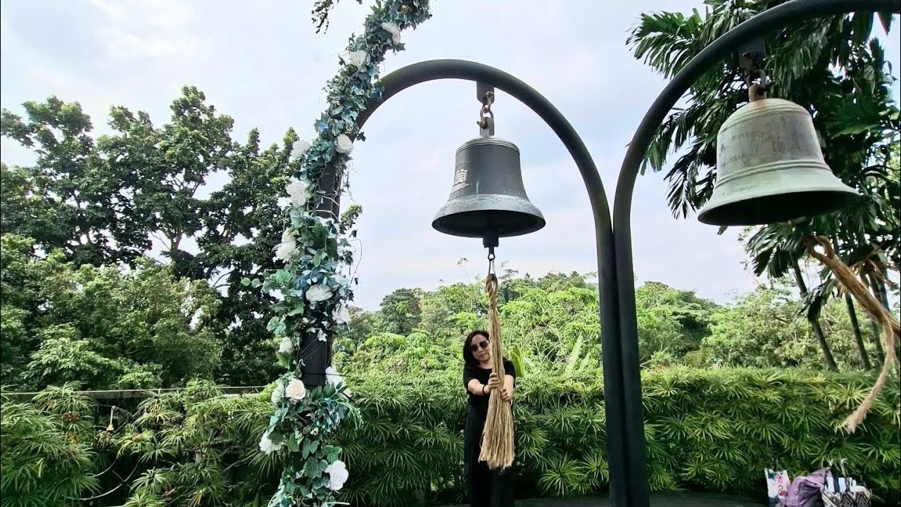 Poland's Bells of Happiness #Singapore #travelvlog 