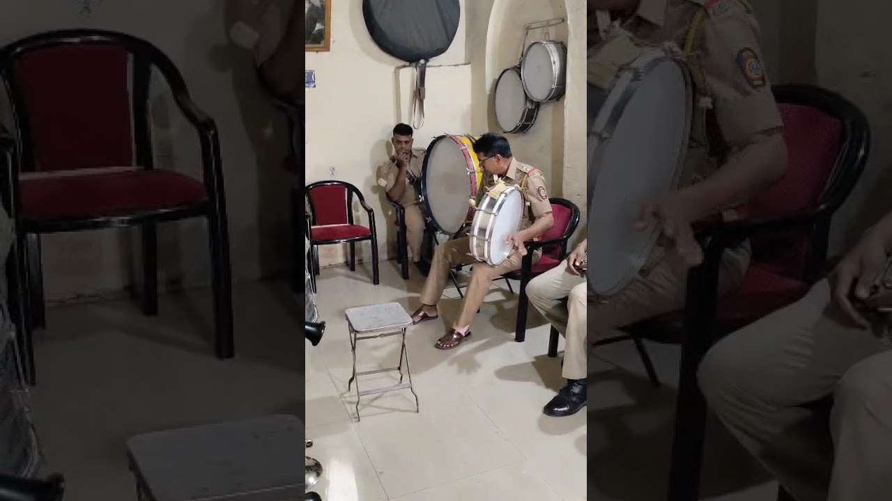 Jalgao police ( Suno sajna)Aaye din bahar k